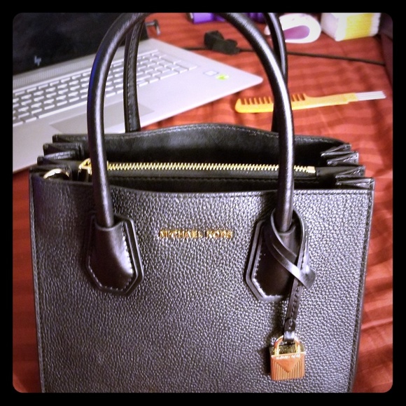 Handbag - Picture 1 of 4